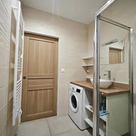 Apartment Confort A 2 Pas Du Centre *