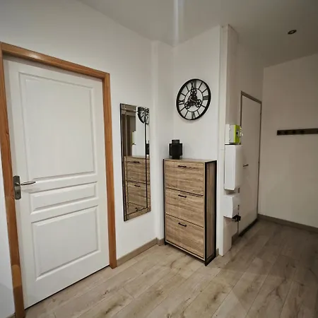 Confort A 2 Pas Du Centre Appartement Aubagne